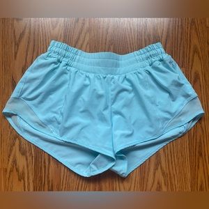 Lululemon Hotty Hot Short 2.5”